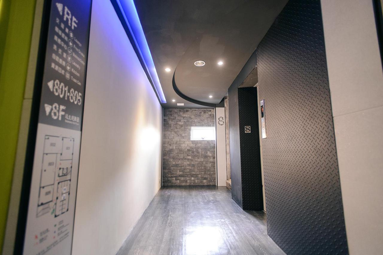 Kiwi Express Hotel-Taichung Station II Exterior photo