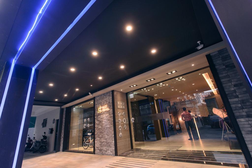 Kiwi Express Hotel-Taichung Station II Exterior photo